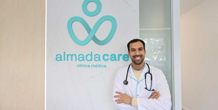 Dr. Francisco Pereira, especialista de Medicina Geral e Familiar na Clínica AlmadaCare